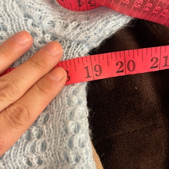 Light Blue Vintage Sweater 🤍 - Picture 9 of 9